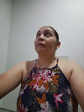 Snapshot of MirandaSoto chatting on June 19, 2026, 3:44 am MirandaSoto online show from June 19, 2026, 3:44 am