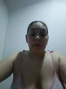 Snapshot of MirandaSoto chatting on July 15, 2026, 4:18 am MirandaSoto online show from July 15, 2026, 4:18 am