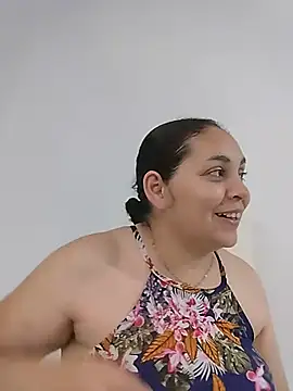 Snapshot of MirandaSoto chatting on July 27, 2026, 3:02 am MirandaSoto online show from July 27, 2026, 3:02 am
