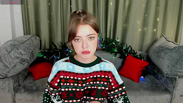 Snapshot of ellyford chatting on December 8, 2024, 5:22 pm ellyford online show from December 8, 2024, 5:22 pm