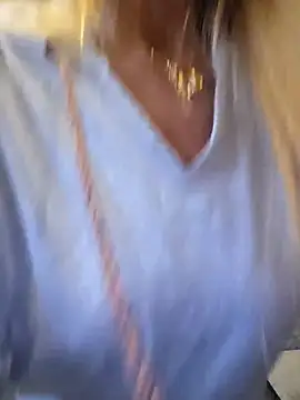 lisalustjouw online show from February 6, 2026, 9:12 am