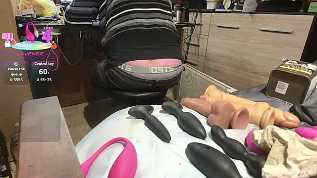 Snapshot of misteryman1956 chatting on February 1, 2026, 8:29 pm misteryman1956 online show from February 1, 2026, 8:29 pm