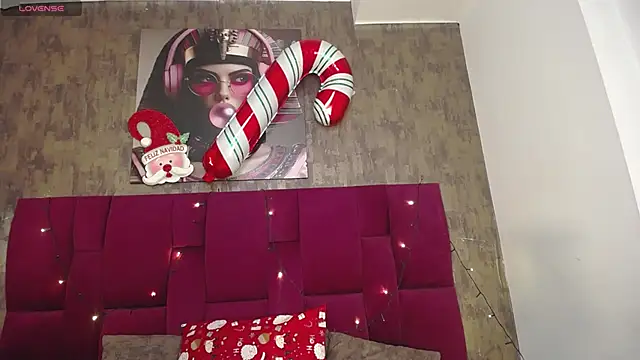 nicole  parker1 online show from December 18, 2025, 7:31 pm