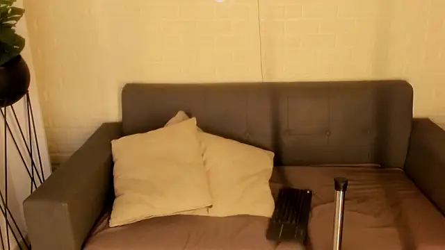 karina gomez 18 online show from January 18, 2026, 11:47 am