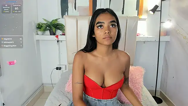 julieta aguilar1 online show from November 16, 2025, 7:41 pm