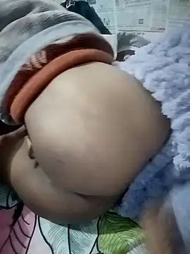 Snapshot of zoya_khan25 chatting on December 26, 2024, 3:10 pm zoya khan25 online show from December 26, 2024, 3:10 pm