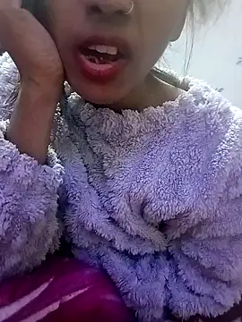 Snapshot of zoya_khan25 chatting on January 13, 2025, 4:08 pm zoya khan25 online show from January 13, 2025, 4:08 pm