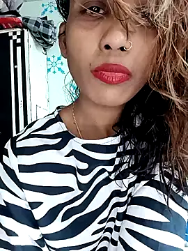 Snapshot of zoya_khan25 chatting on March 1, 2025, 6:46 am zoya khan25 online show from March 1, 2025, 6:46 am