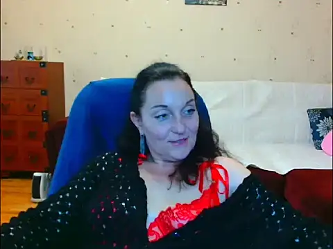 Alice3694 online show from May 13, 2026, 6:44 am