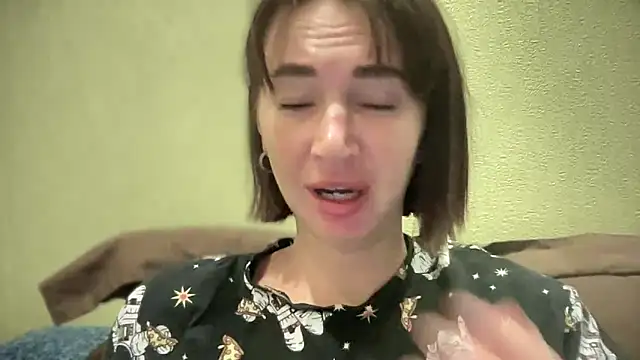 Snapshot of EvilDemon94 chatting on October 3, 2025, 3:20 pm EvilDemon94 online show from October 3, 2025, 3:20 pm