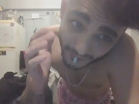 Bezzzzzerr online show from July 3, 2026, 6:36 pm