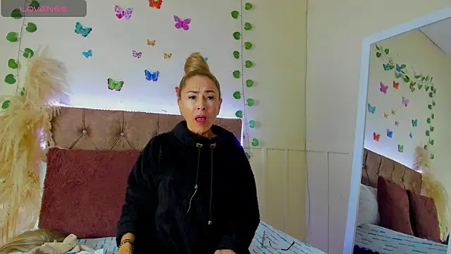 emagarcia online show from October 18, 2025, 12:39 pm