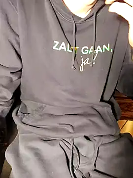 langelul12 online show from January 6, 2025, 7:45 pm