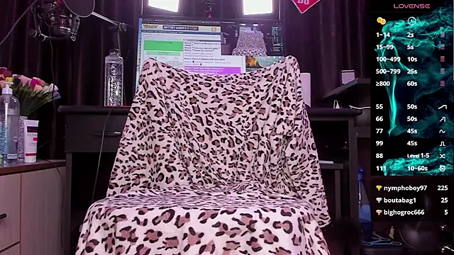 Raissa sky26 online show from January 19, 2025, 8:39 am