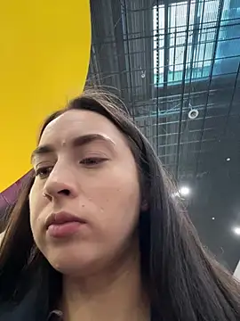 Snapshot of Holly_Play chatting on February 13, 2025, 8:27 am Holly Play online show from February 13, 2025, 8:27 am