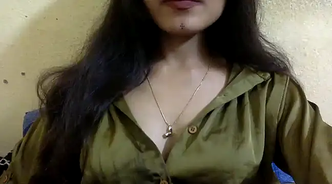 krati74 online show from December 21, 2024, 6:34 pm