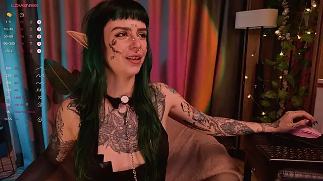 MichaellaMoon online show from February 2, 2025, 11:30 am