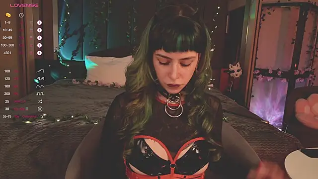 MichaellaMoon online show from February 20, 2025, 2:24 pm