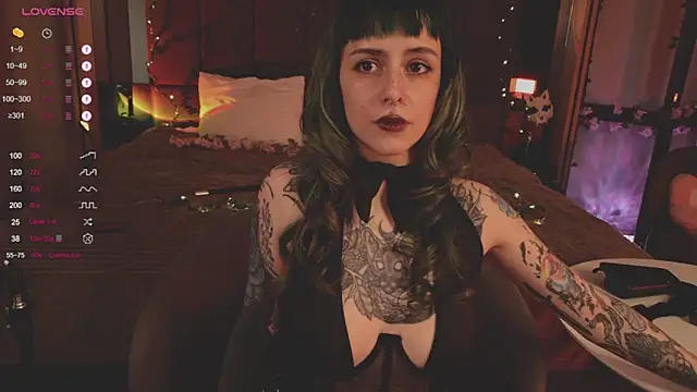 MichaellaMoon online show from February 21, 2025, 4:05 pm