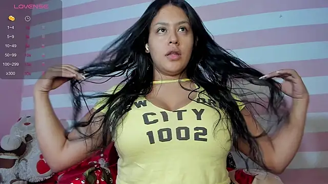 Snapshot of Loveequinn chatting on December 10, 2024, 9:22 pm Loveequinn online show from December 10, 2024, 9:22 pm