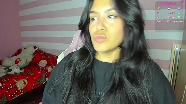 Snapshot of Loveequinn chatting on January 6, 2025, 6:25 am Loveequinn online show from January 6, 2025, 6:25 am