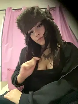 belletotosa online show from October 10, 2025, 8:30 pm