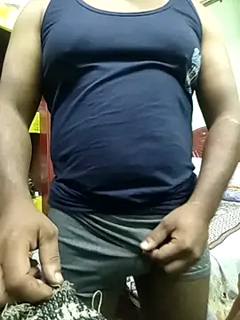 Snapshot of ShelfyOfferer chatting on November 28, 2025, 11:02 am ShelfyOfferer online show from November 28, 2025, 11:02 am