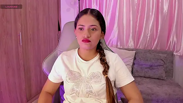 Isa squirt1 online show from September 12, 2025, 2:11 am