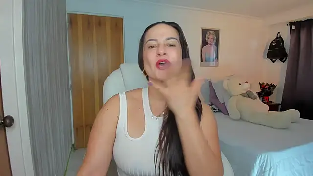 Snapshot of lucy_diiaz chatting on September 30, 2025, 8:03 pm lucy diiaz online show from September 30, 2025, 8:03 pm