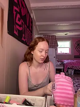 gingerbabe18 online show from June 13, 2026, 7:01 pm
