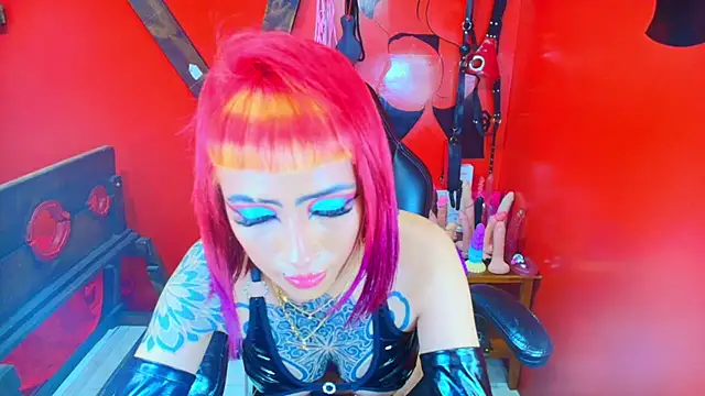 Snapshot of AlissaPeachx chatting on June 20, 2026, 5:54 am AlissaPeachx online show from June 20, 2026, 5:54 am