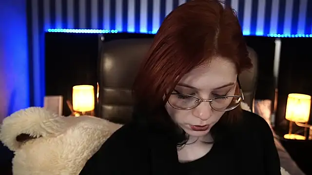 Sasha Exclusive online show from February 24, 2025, 3:33 am