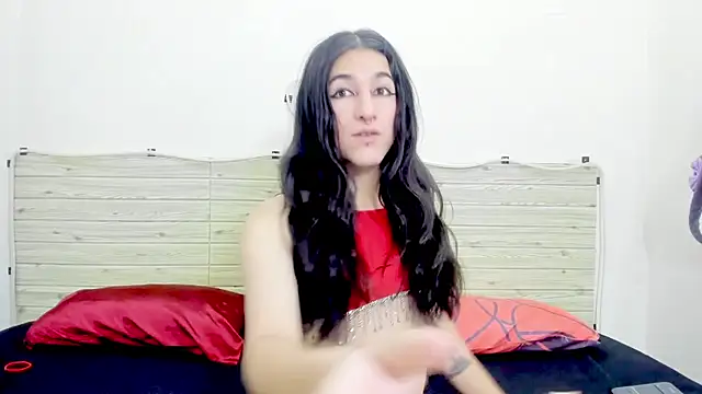 Evil Queen13 online show from December 18, 2025, 7:31 pm