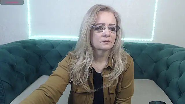 IvanaCharm online show from February 24, 2025, 4:16 am