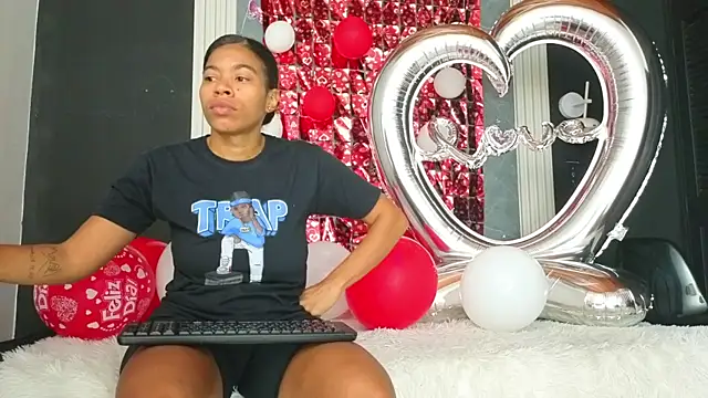 YummyDuooo online show from February 12, 2026, 1:06 pm