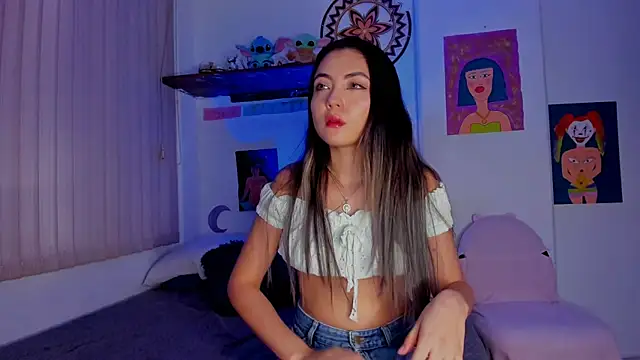 azumi cutiepie  online show from December 28, 2024, 4:09 pm