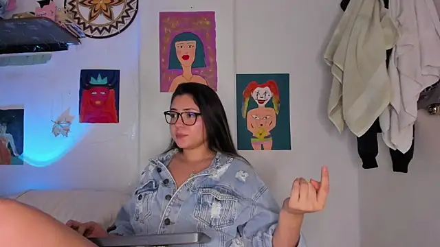 azumi cutiepie  online show from March 3, 2025, 11:24 pm