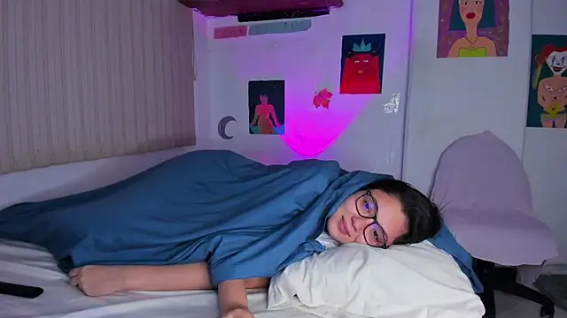 azumi cutiepie  online show from March 11, 2025, 8:53 pm