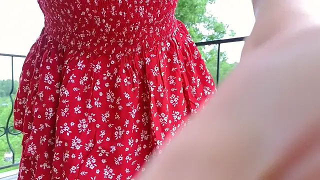 Snapshot of Curly_Moon chatting on June 10, 2026, 10:36 am Curly Moon online show from June 10, 2026, 10:36 am