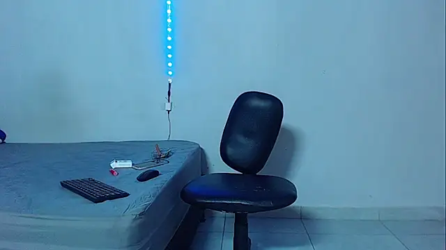 mikecoper 23 online show from October 30, 2025, 4:08 pm