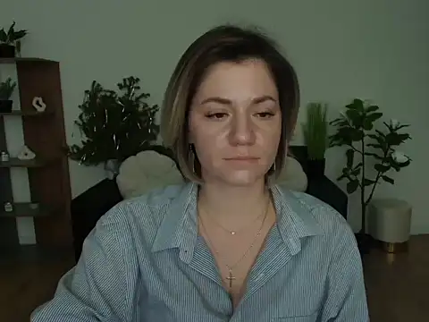 MariaSttone online show from January 7, 2025, 1:46 pm