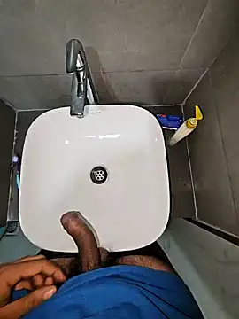 rahulGJ03 online show from December 25, 2024, 8:17 pm