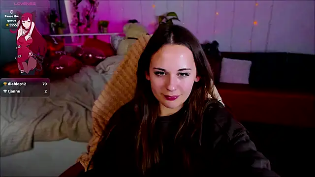 Makima lee online show from February 15, 2025, 8:44 am