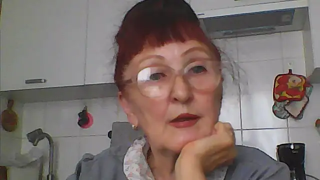 Snapshot of TanyaSweet634 chatting on July 3, 2026, 5:03 am TanyaSweet634 online show from July 3, 2026, 5:03 am