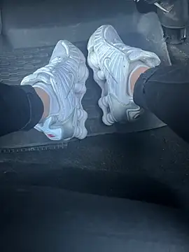 FeetVibe online show from March 8, 2025, 6:21 am