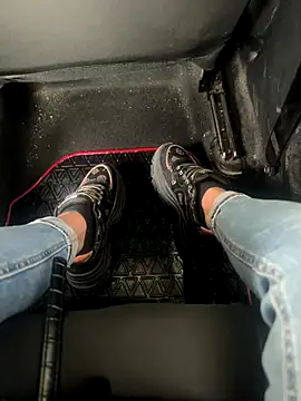 FeetVibe online show from October 10, 2025, 5:50 am