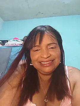 Snapshot of _violetta_- chatting on July 18, 2026, 1:32 am violetta - online show from July 18, 2026, 1:32 am