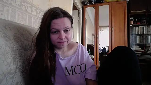 Snapshot of CatMelissa chatting on December 4, 2024, 8:56 am CatMelissa online show from December 4, 2024, 8:56 am