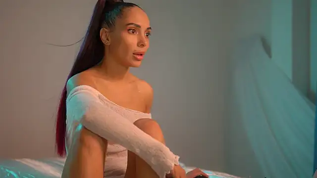 Mila May  online show from September 21, 2025, 3:46 pm