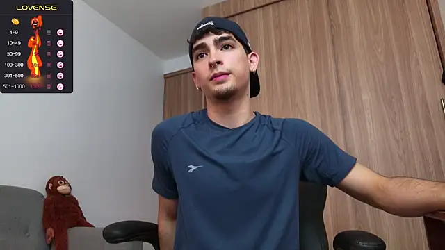 Snapshot of zenn_rush1 chatting on December 15, 2024, 12:06 pm zenn rush1 online show from December 15, 2024, 12:06 pm